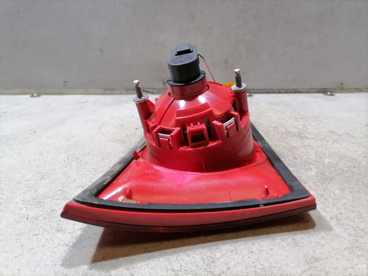 VW Passat 3C B6 original R&uuml;cklicht R&uuml;ckleuchte Schlussleuchte rechts innen Kombi BJ06